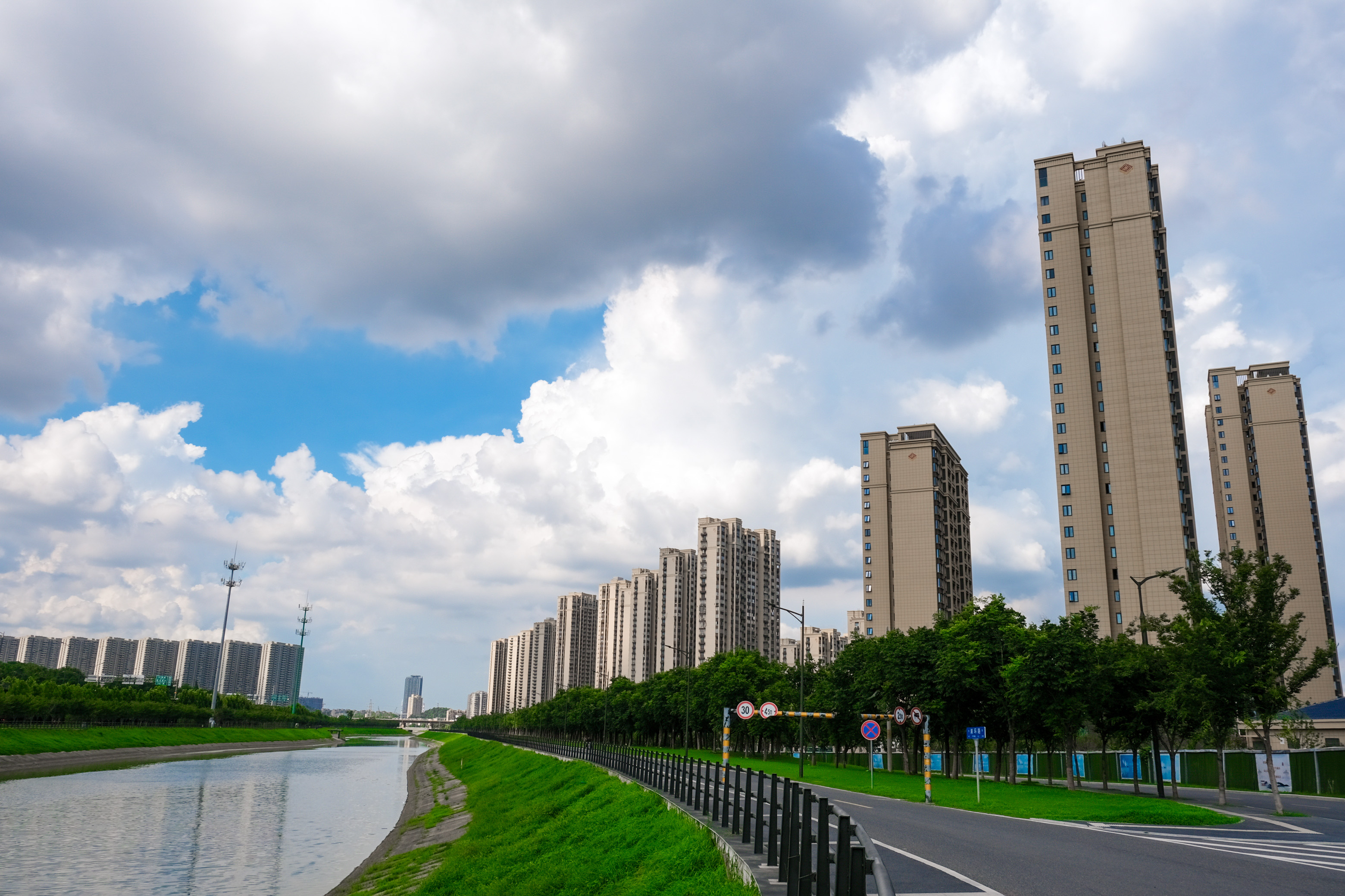 台风过境，，，这一大波民生项目be like（图说包管房）
